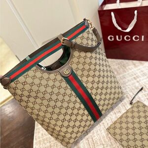 Gucci Beige and Green Signature Tote